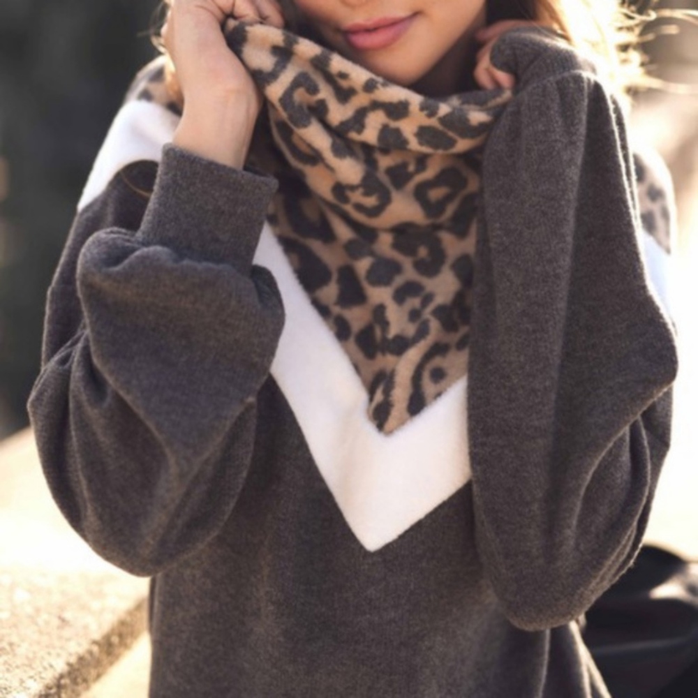 KATIE LEOPARD Print Softest Sweater - Picture 2 of 5